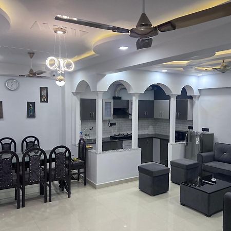 J K Apartment Prayagraj Esterno foto